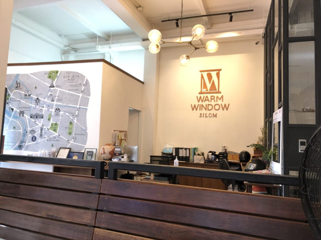 ウォーム・ウィンドウ・シーロム(Warm Window Silom)の受付