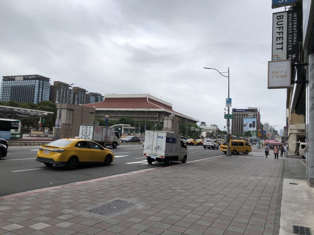 台北駅