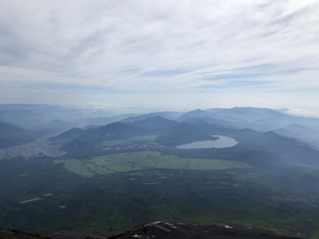 富士山山頂からの景色