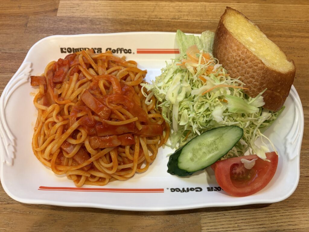 コメダ珈琲のナポリタン