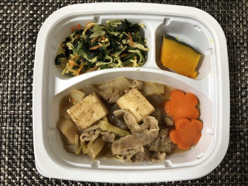 ライフミールの肉豆腐弁当（ライフミールの弁当はご飯がついていない）