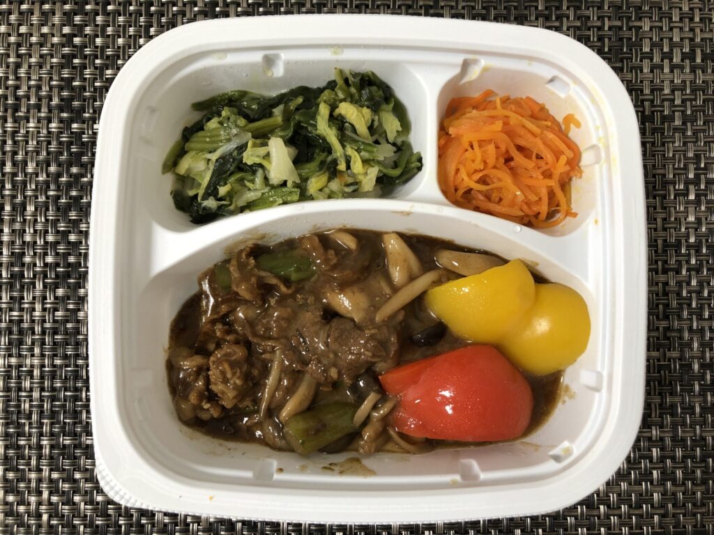 ライフミールの「牛肉ときのこの甘辛炒め弁当」