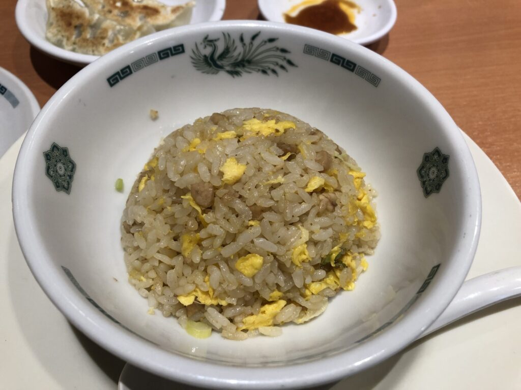 日高屋の半チャーハン